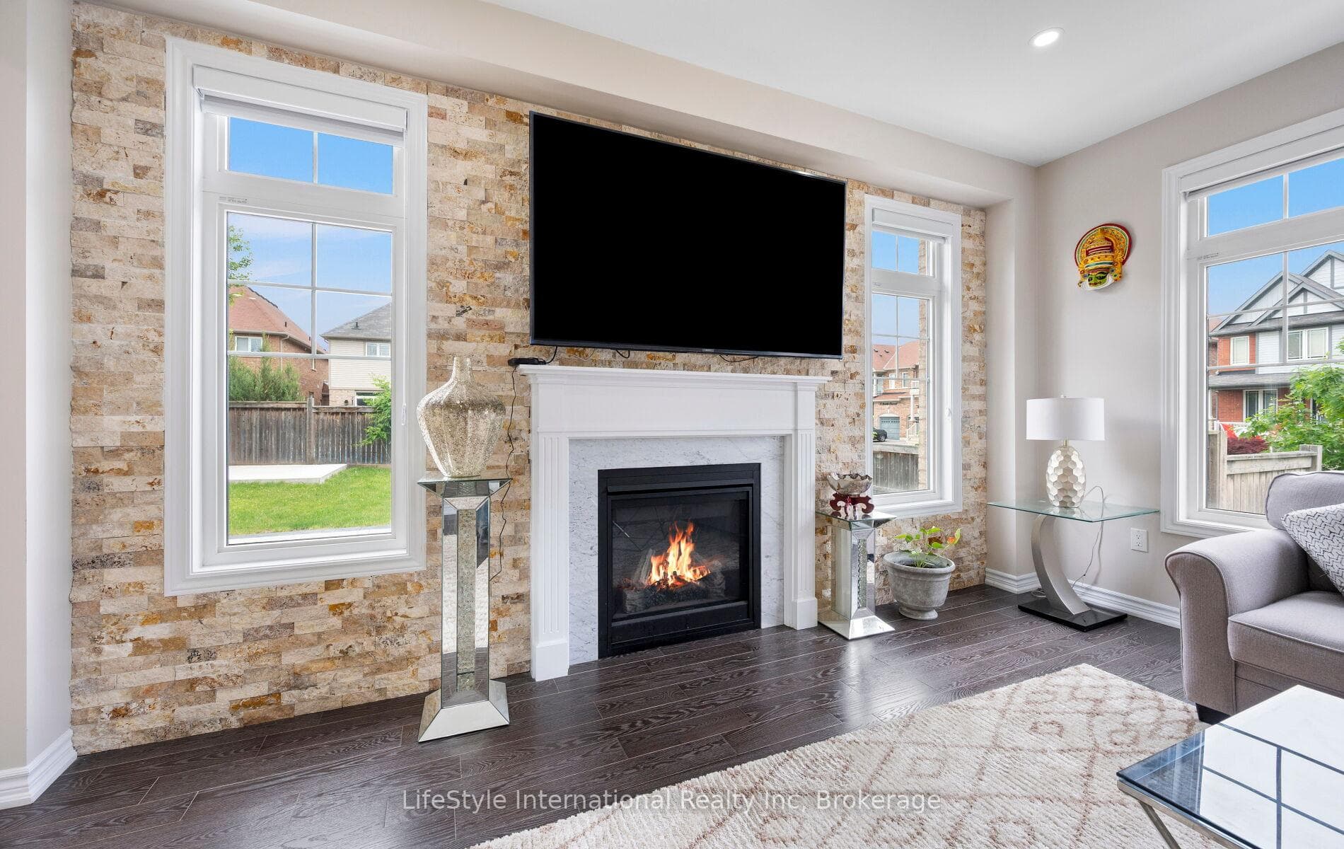 48 Hawke Crescent photo 16
