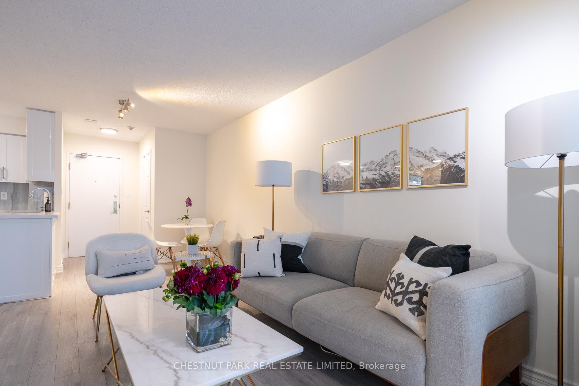 25 Grenville Street Unit 706 photo 10