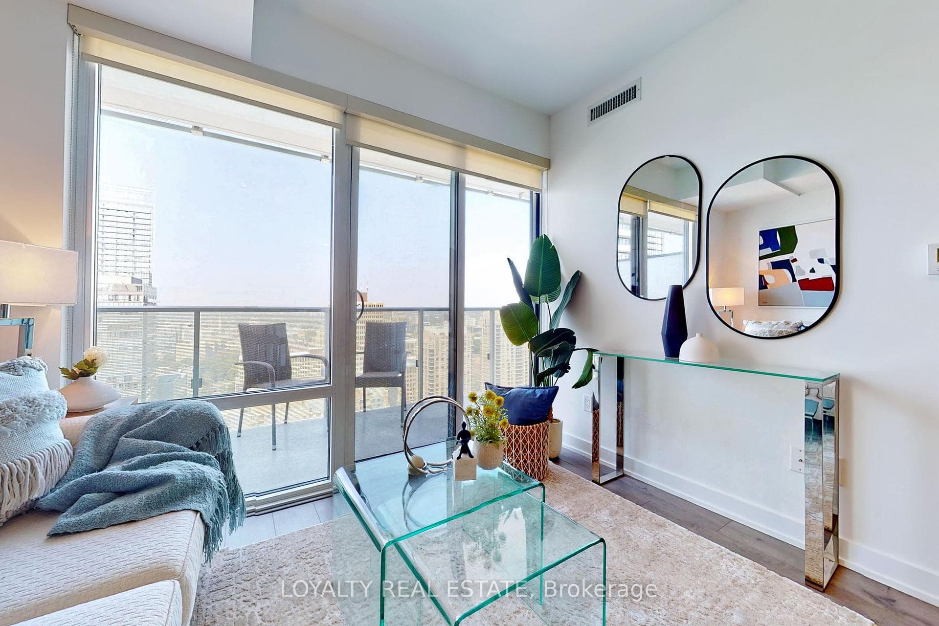 501 Yonge Street Unit 3101 photo 9