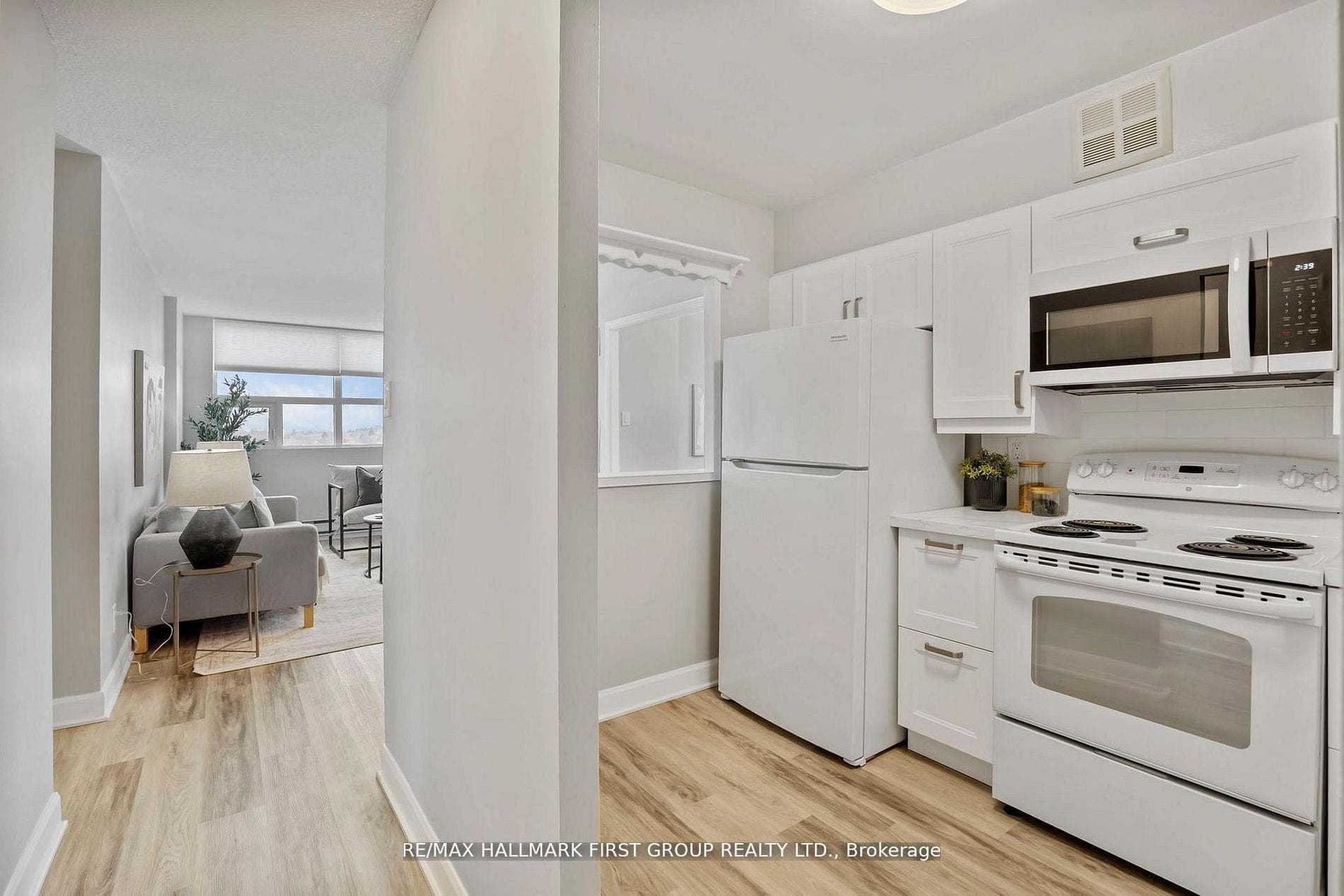 2 WESTNEY Road Unit 1109 photo 9