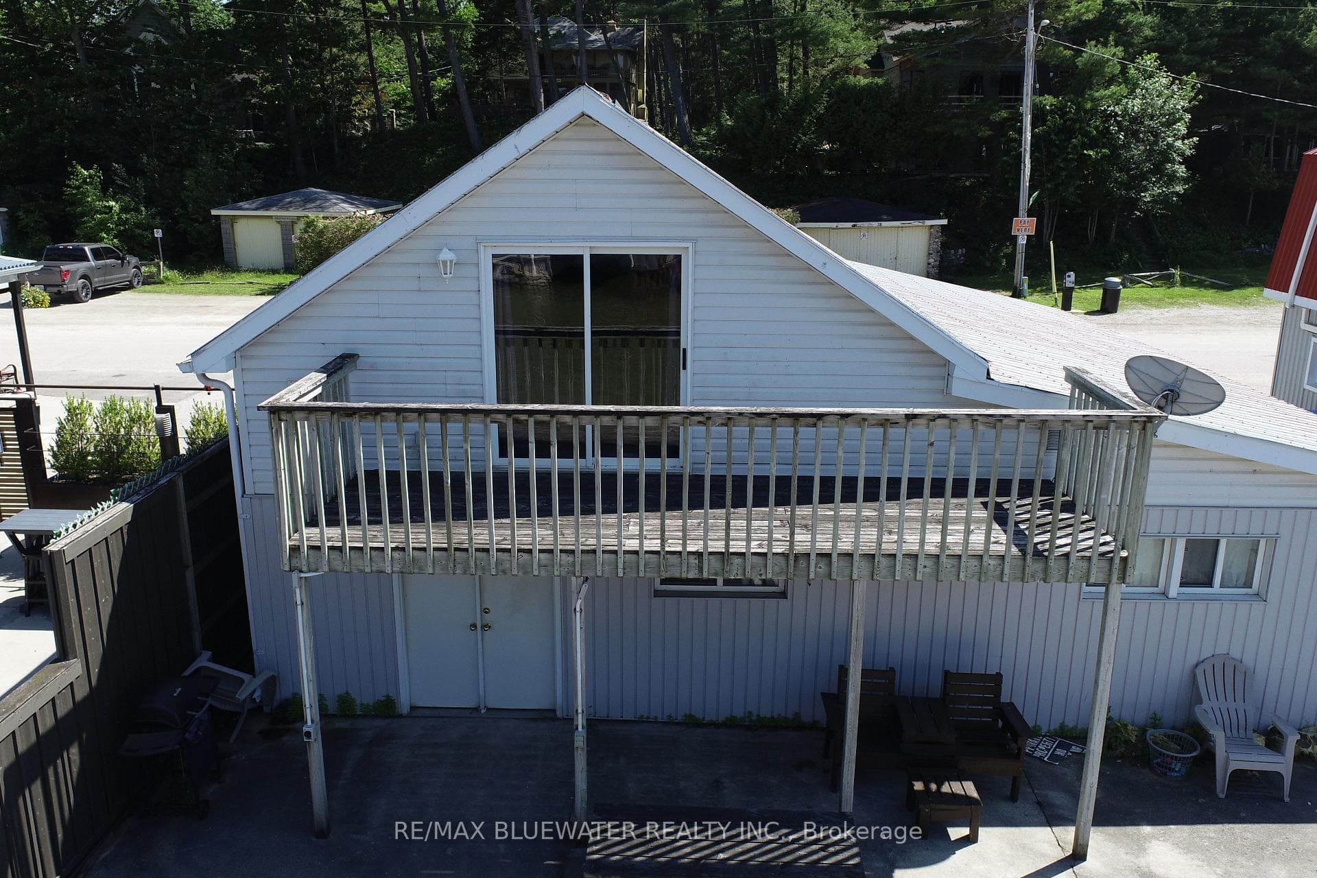75 River Road photo 23