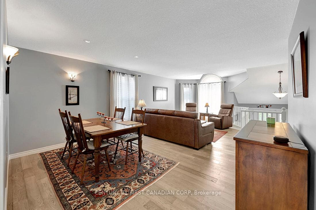 59 Carmichael Crescent photo 8