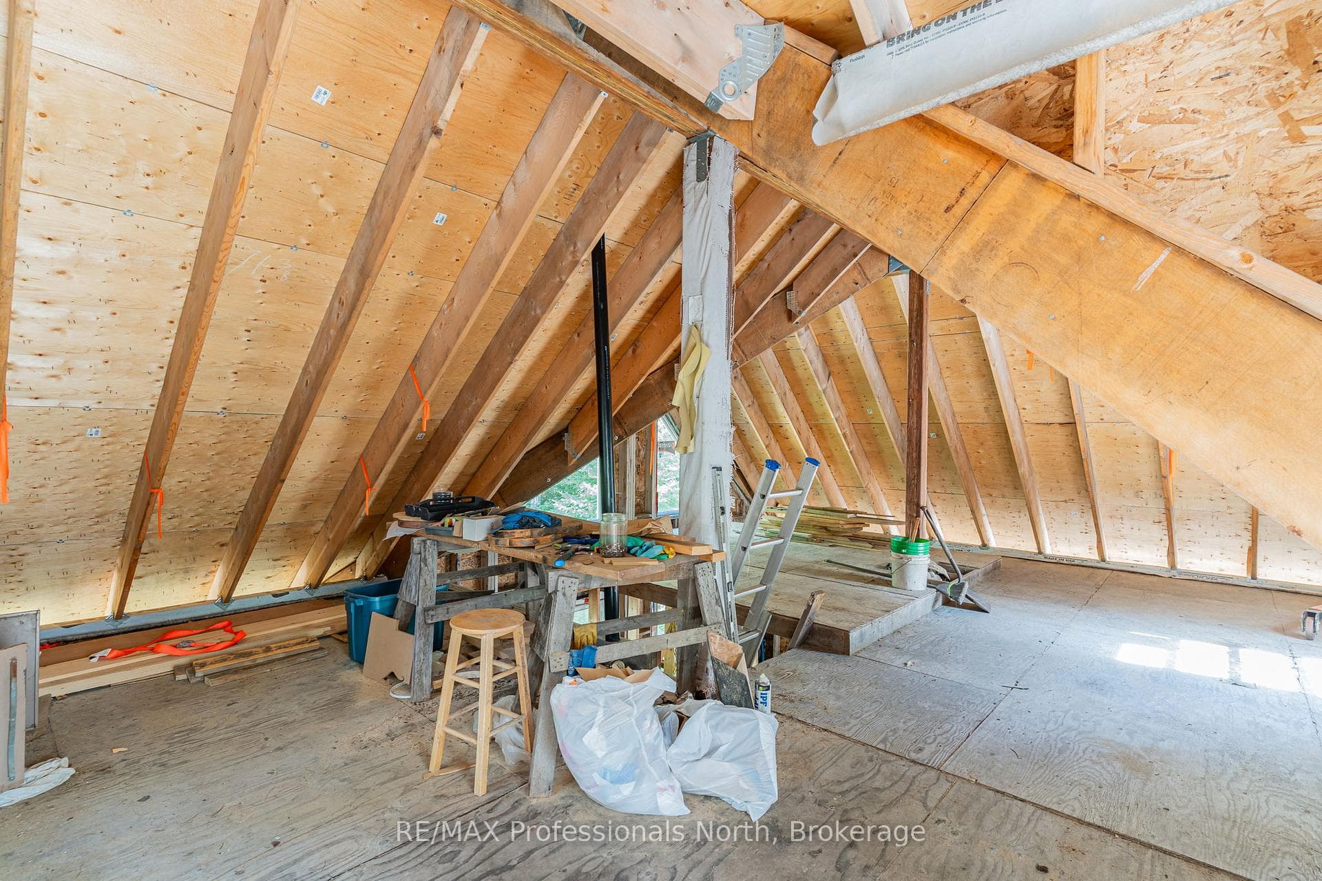 319 Boundary Road photo 14