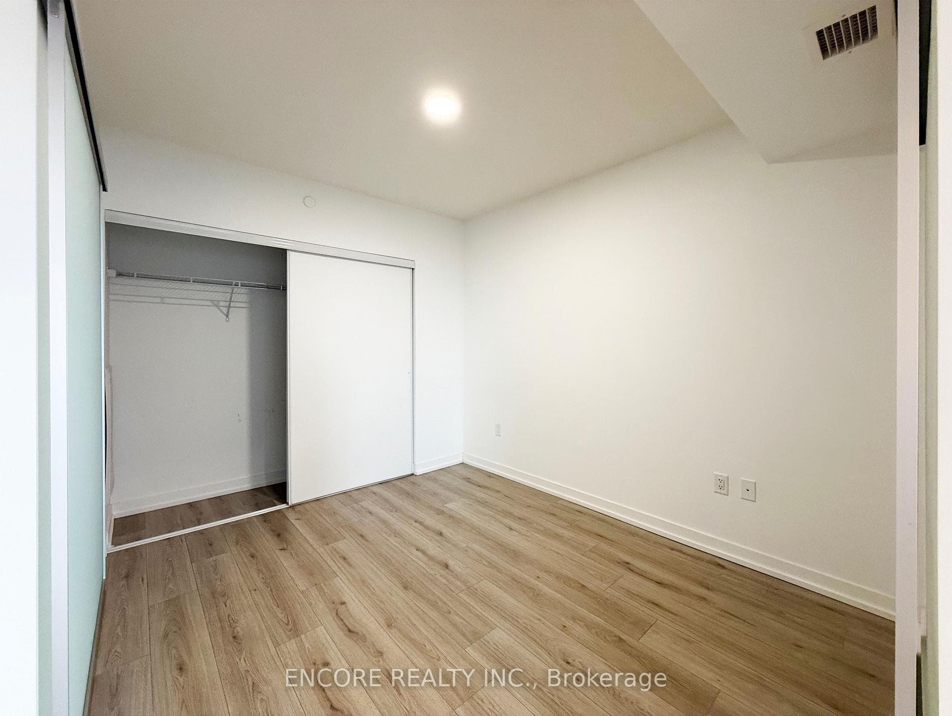 395 Bloor Street Unit 3801 photo 3