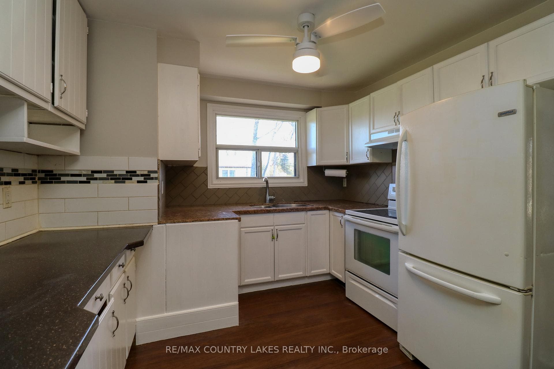 25035/7 Maple Beach Road photo 8