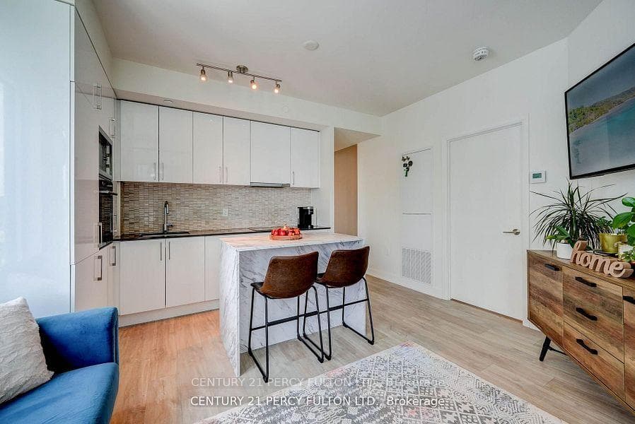 27 Bathurst Street Unit 1501 photo 29