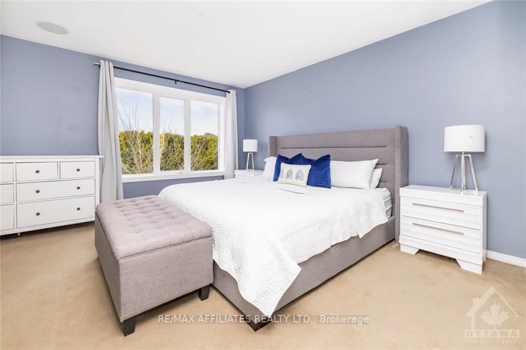 34 PALMADEO Drive photo 14