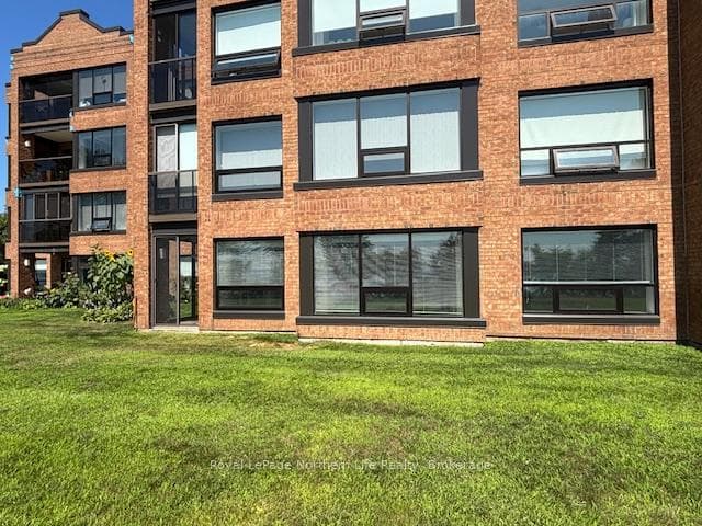 155 Timmins Street Unit 114 photo 4