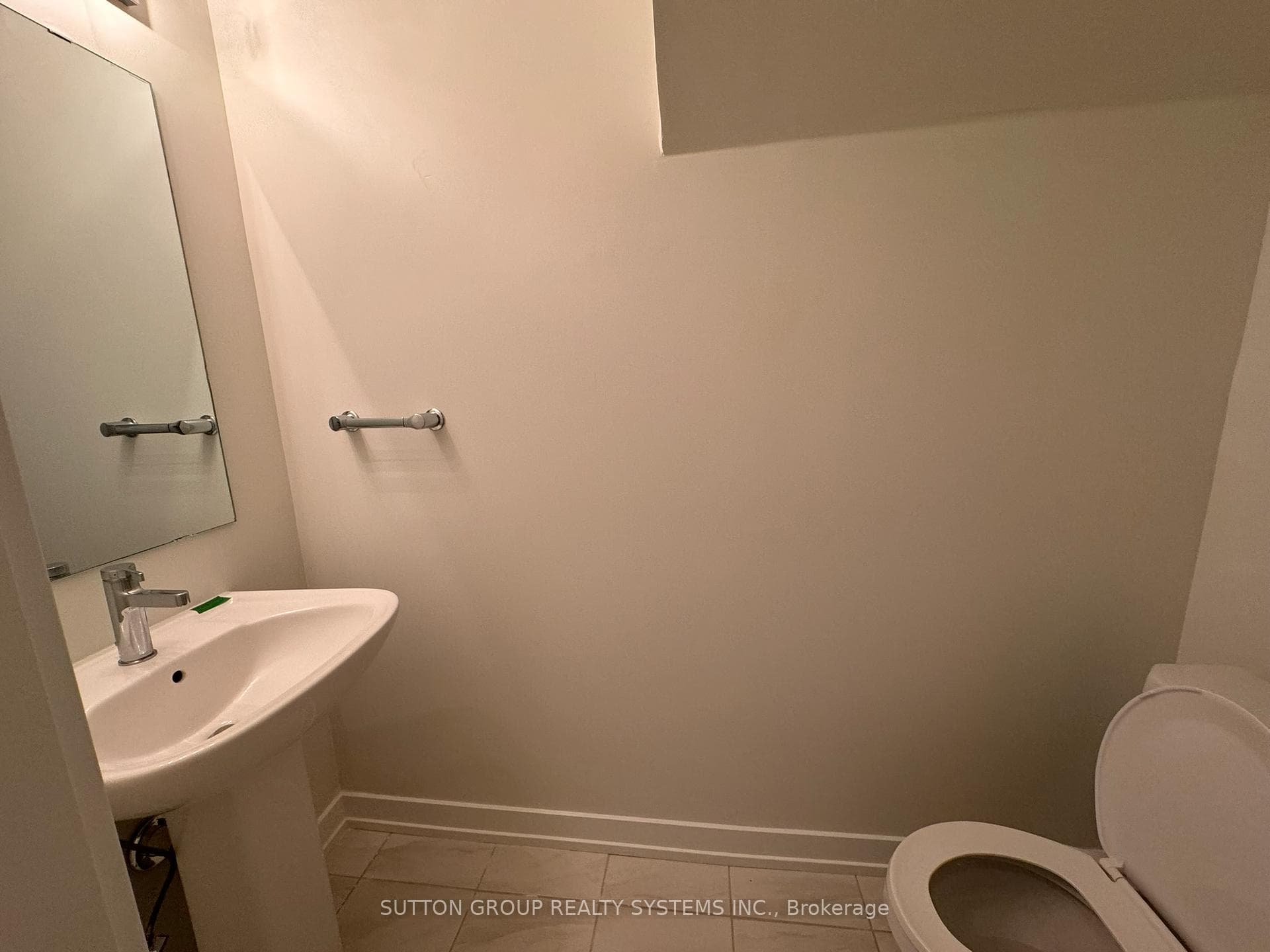 3566 Colonial Drive Unit 9 photo 10
