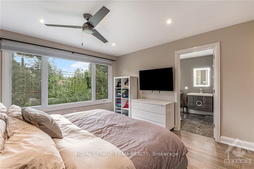 1248 HENRY FARM Drive photo 15