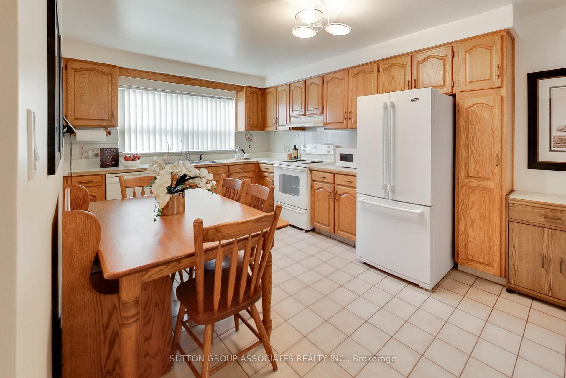 52 Mackay Avenue photo 12