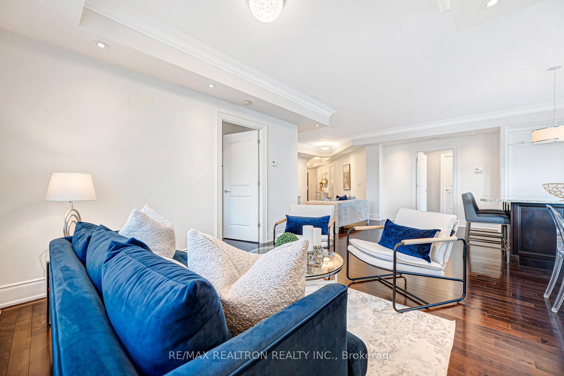 1717 Avenue Road Unit 314 photo 18