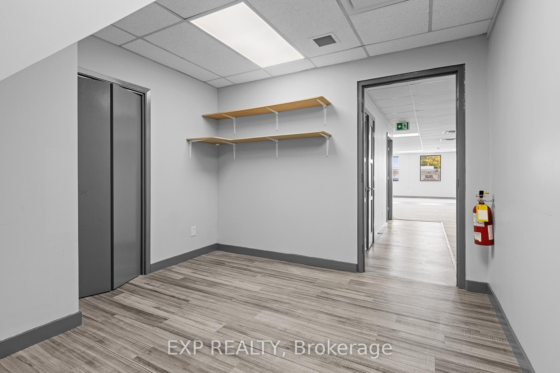 1600 Laperriere Avenue Unit 201 photo 5