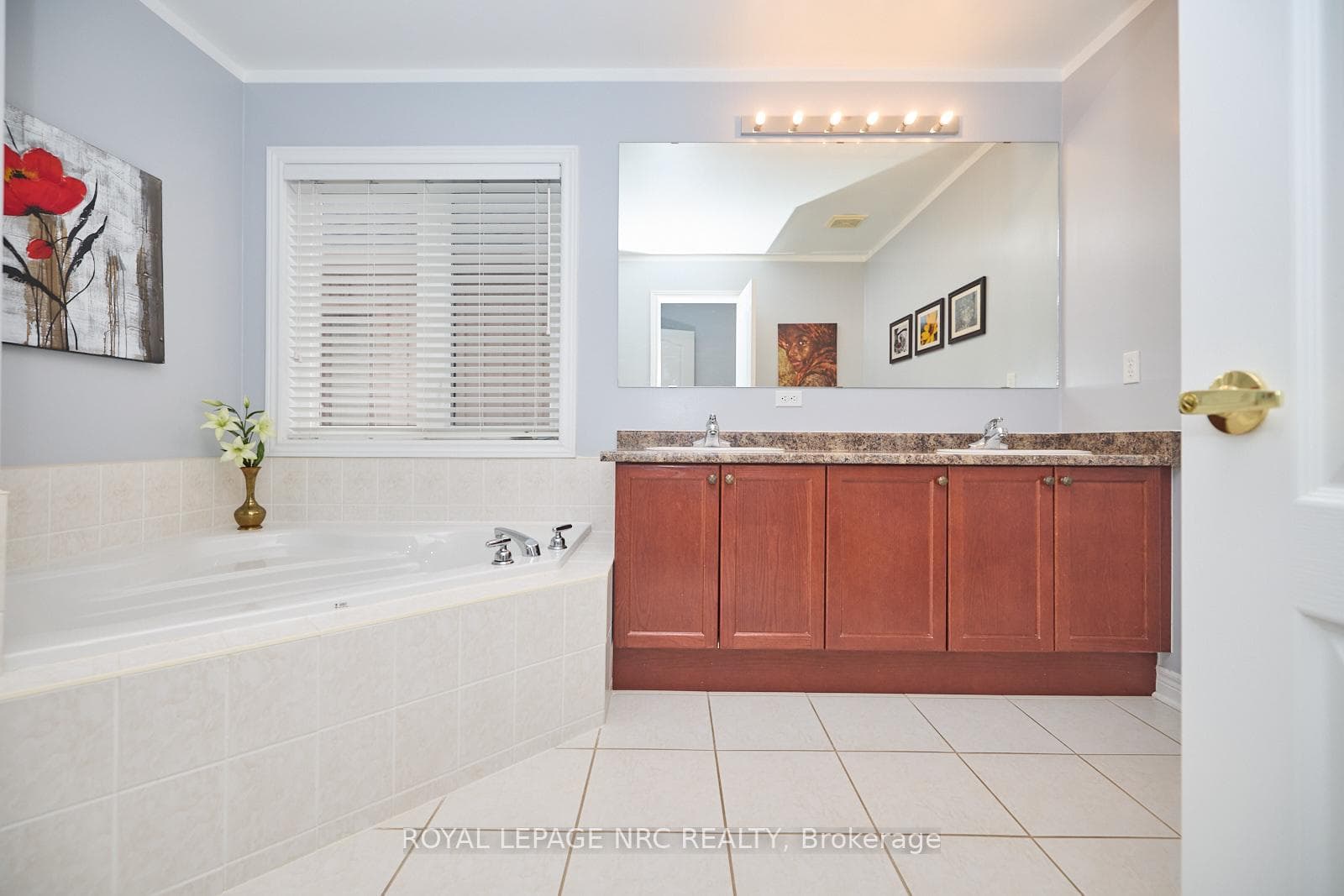 4 Alex Grant Place photo 19