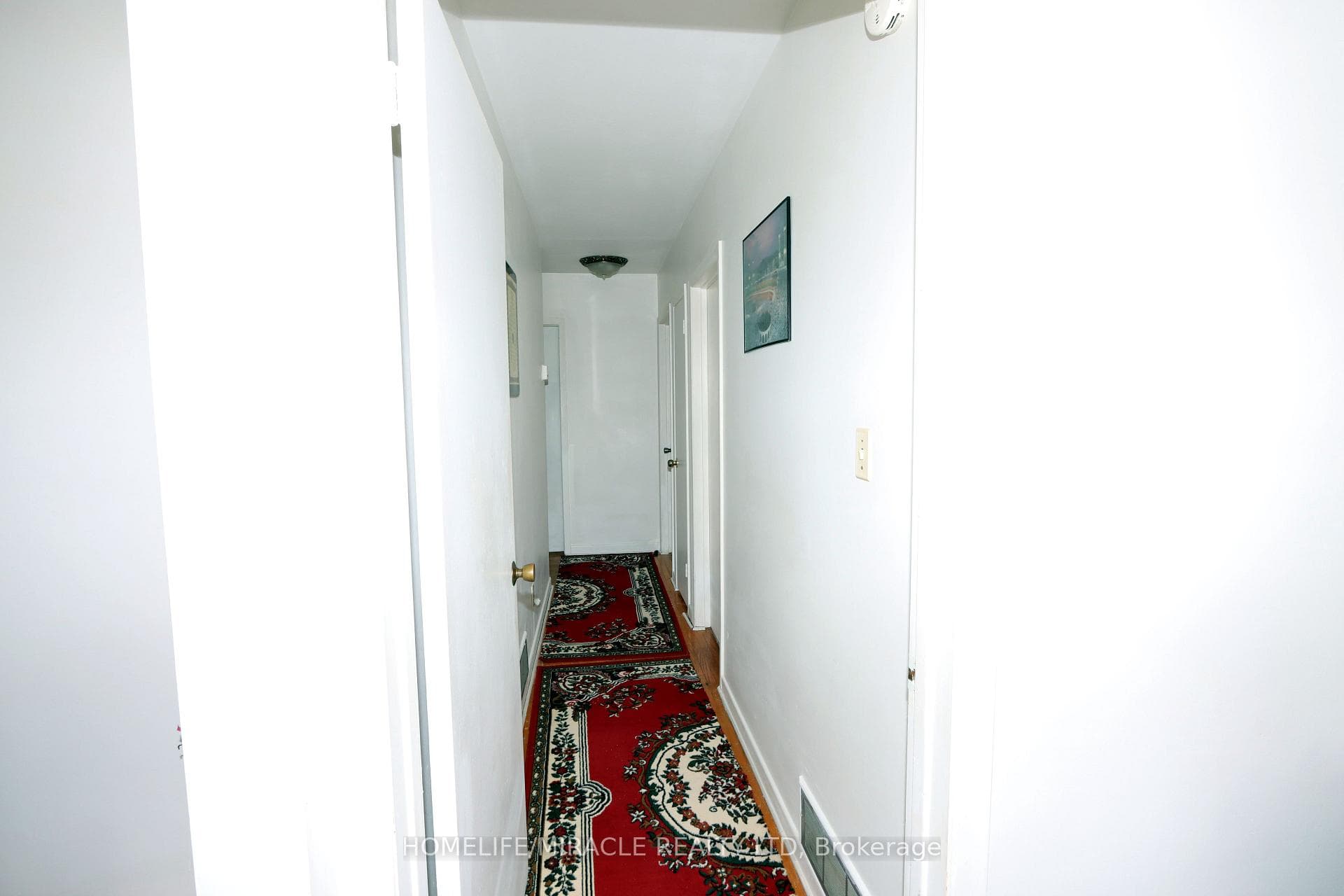 6 Strathavon Drive photo 13