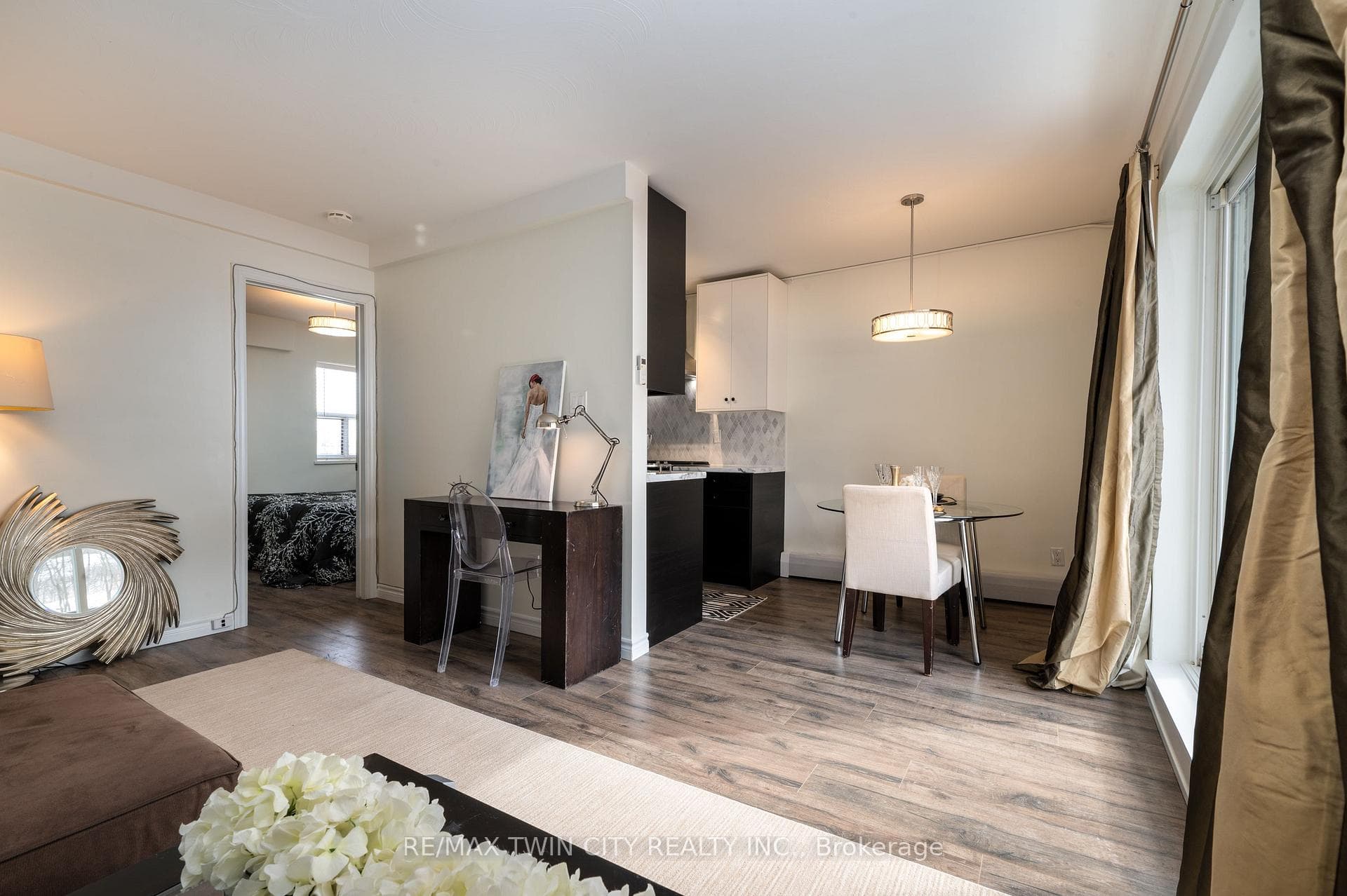 200 Charlton Avenue Unit 202 photo 6