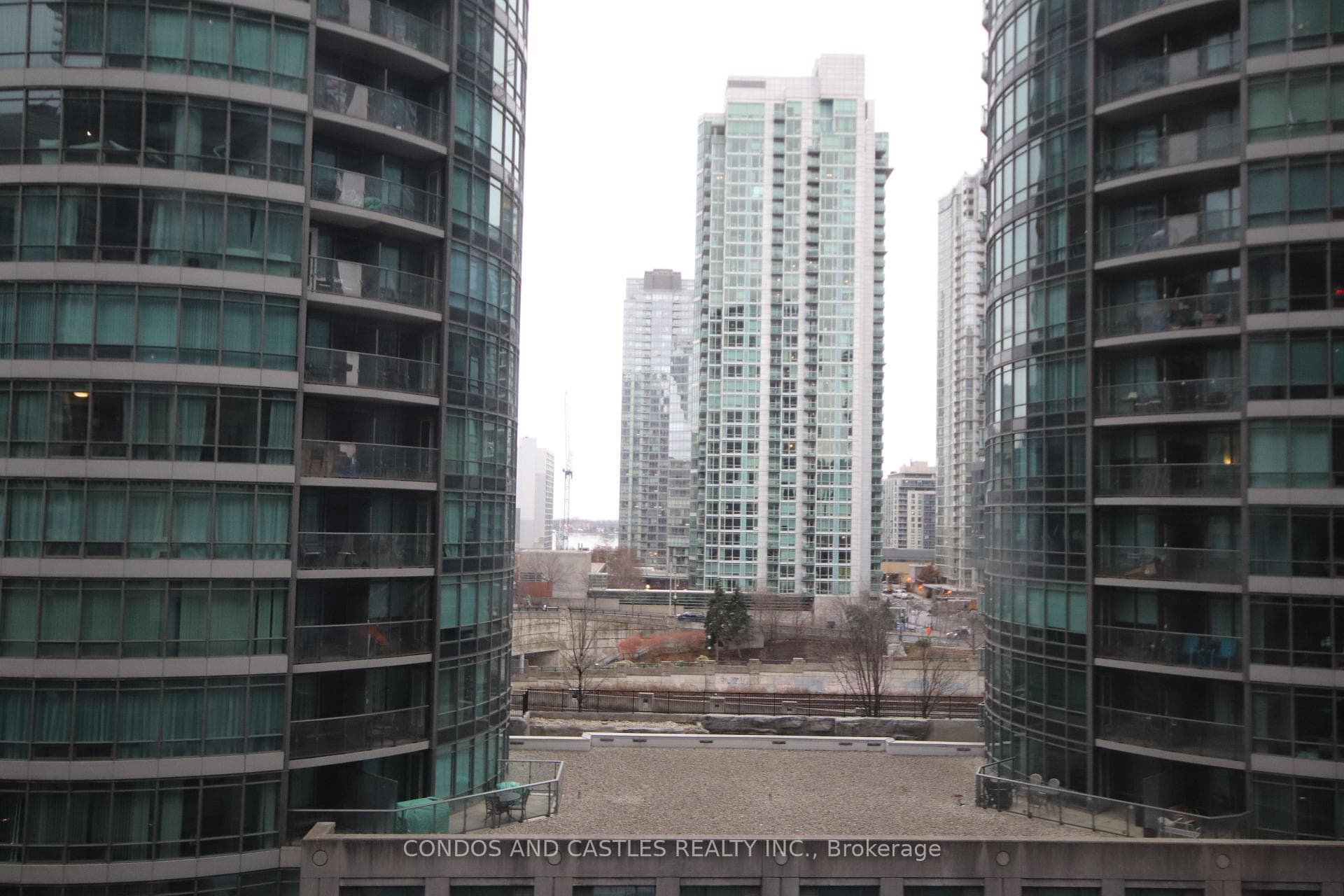 20 Blue Jays Way Unit 719 photo 21