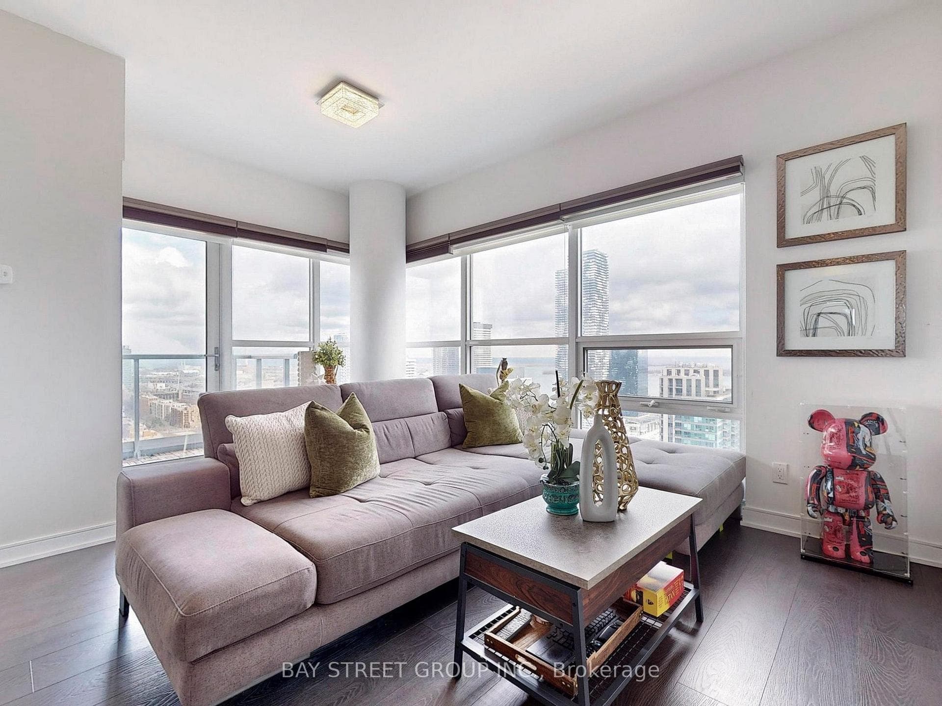 88 Scott Street Unit 3207 photo 2