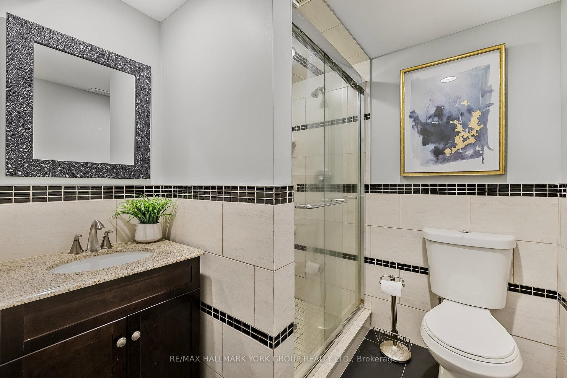 401 Handley Crescent photo 13