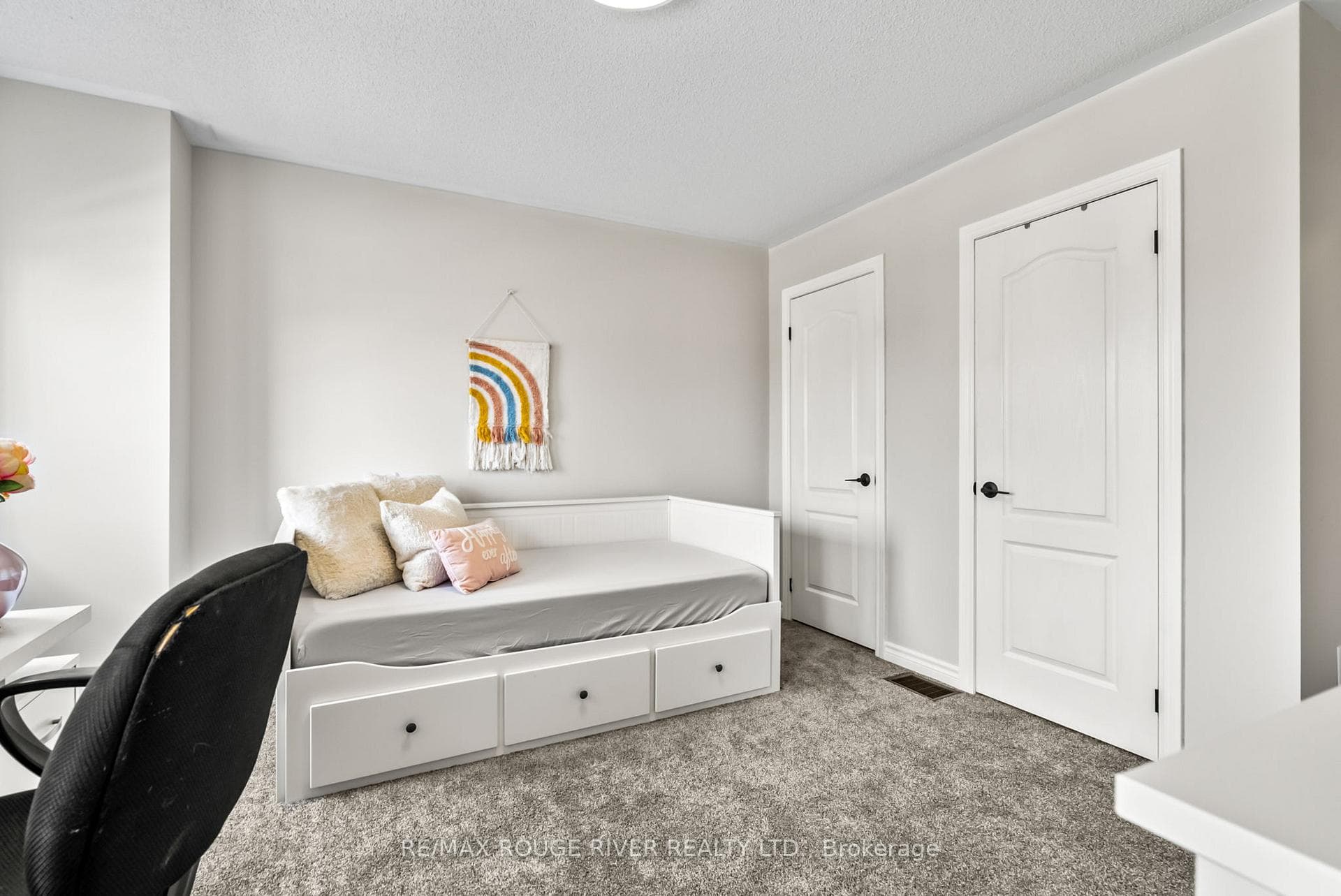 225 Millburn Drive photo 24