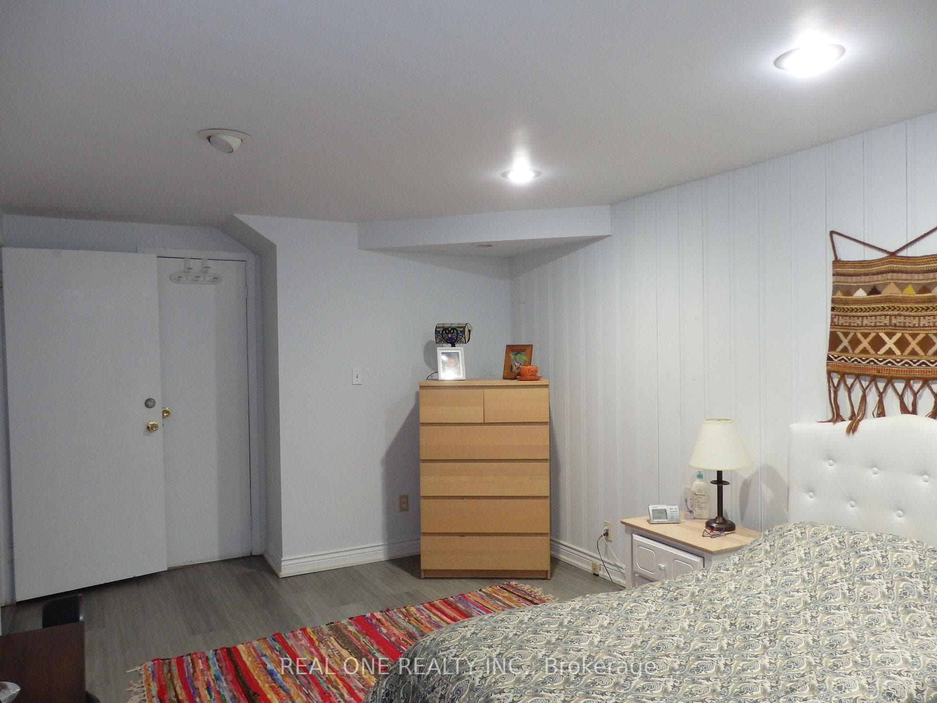 Basement bedroom - 2