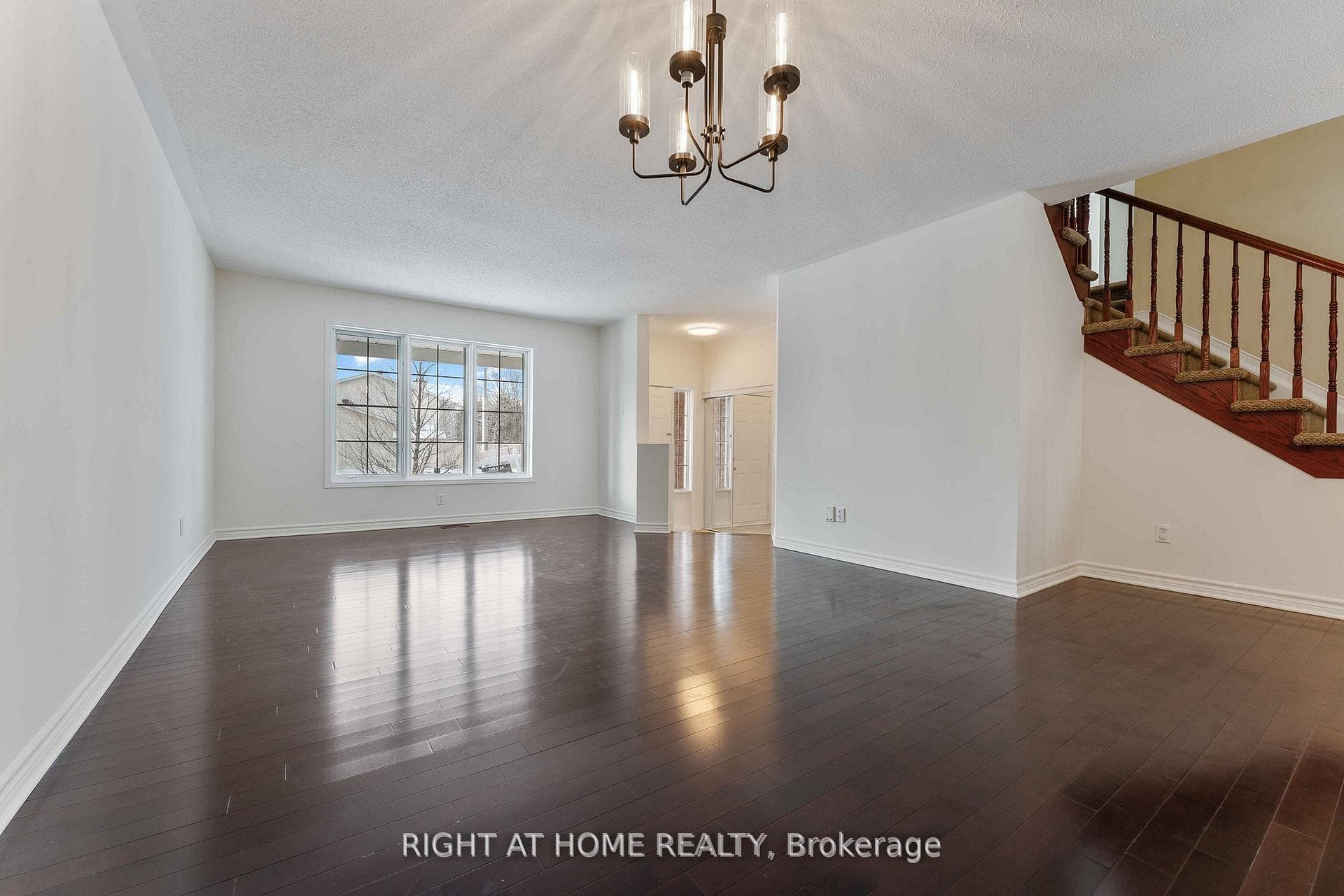 104 B Craig Henry Drive photo 4