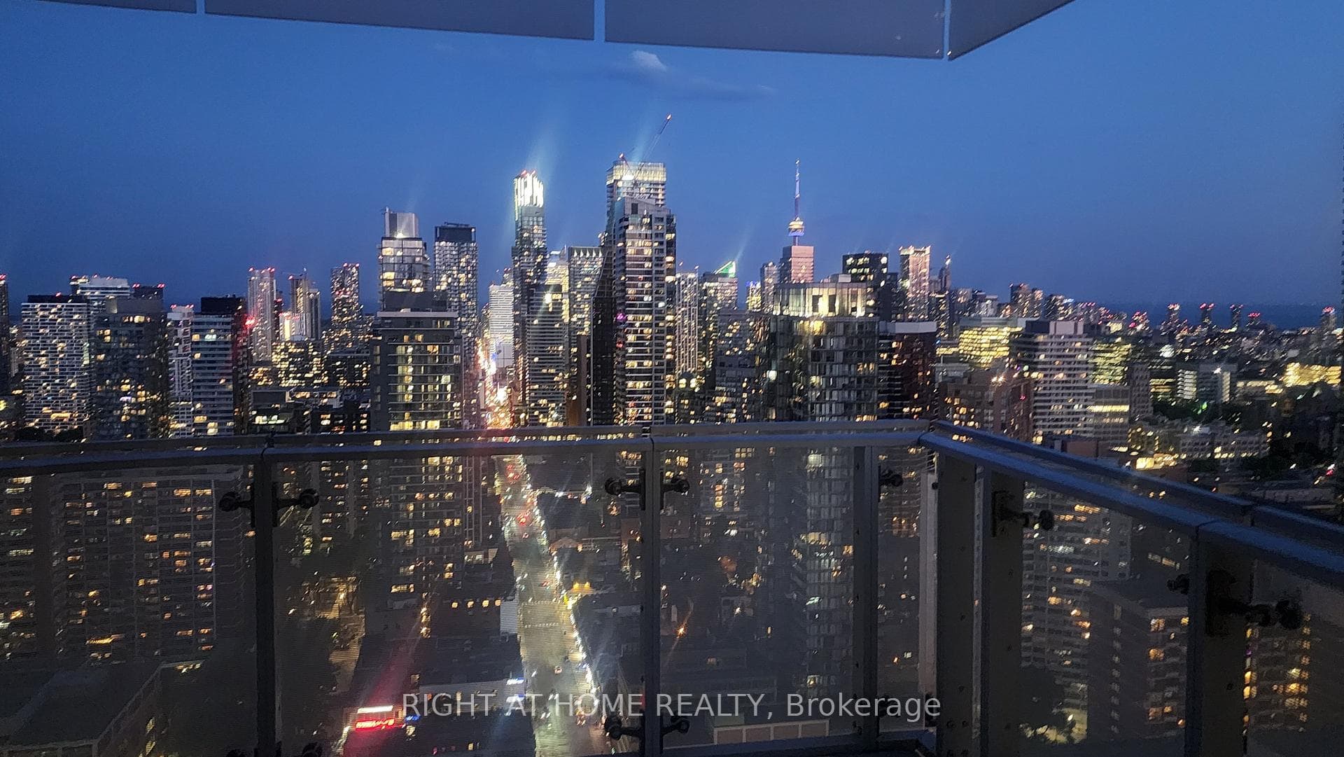 1 Bloor Street Unit 3307 photo 7