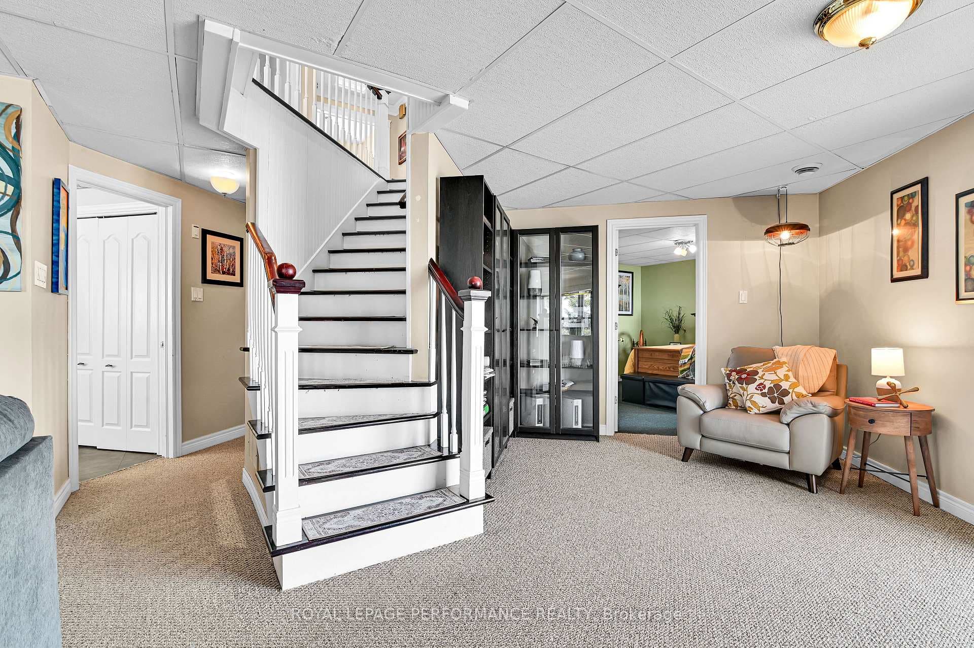 1846 Bay Road photo 17