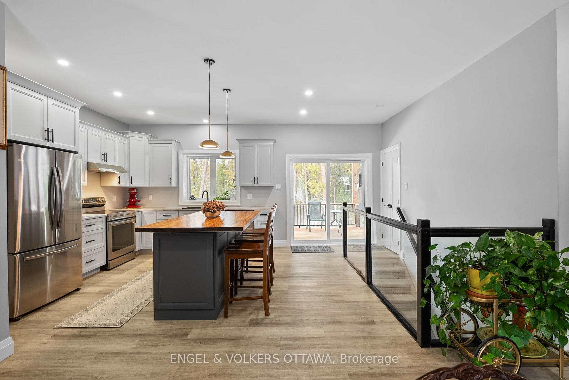 397 Lime Kiln Road photo 4