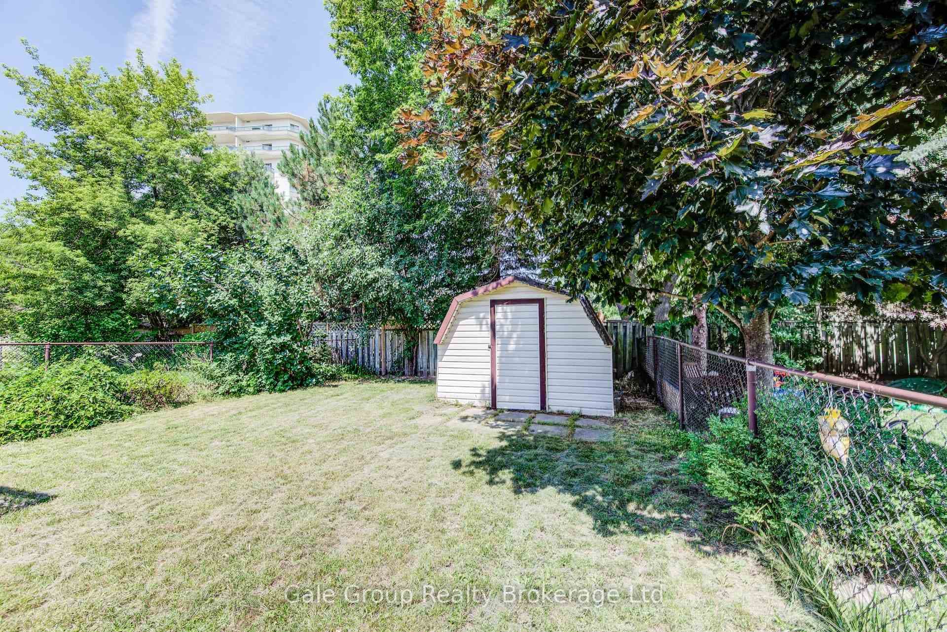 575 Springbank Avenue photo 32