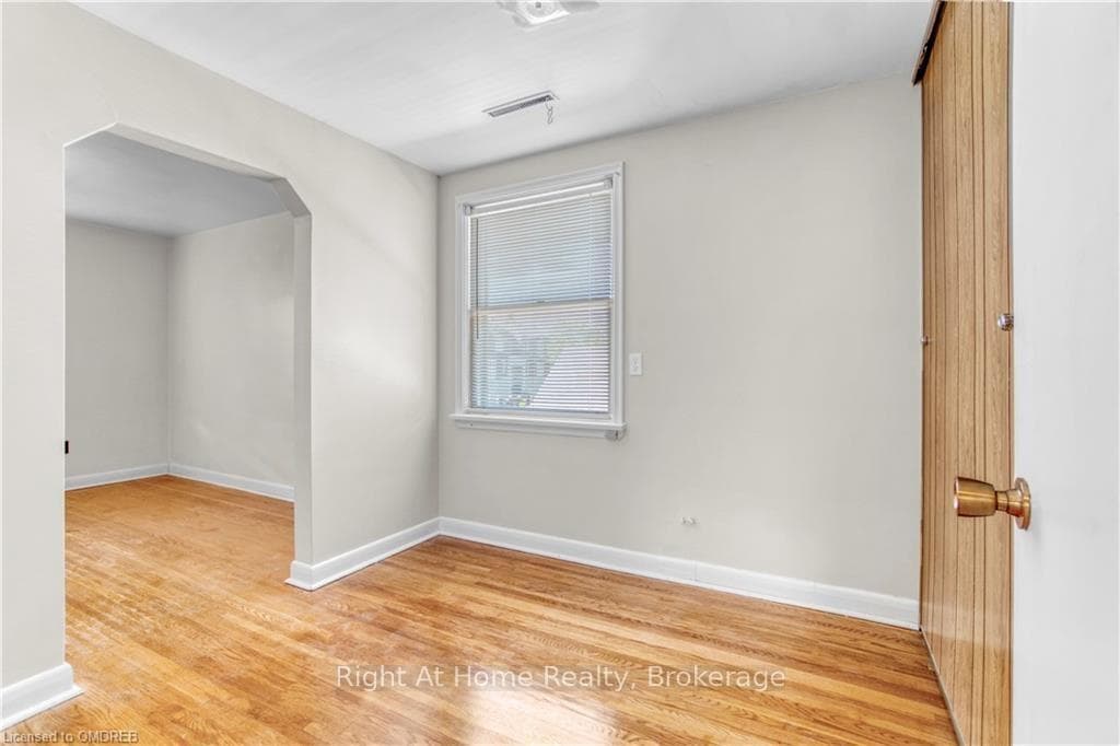 35 Elder Avenue photo 31