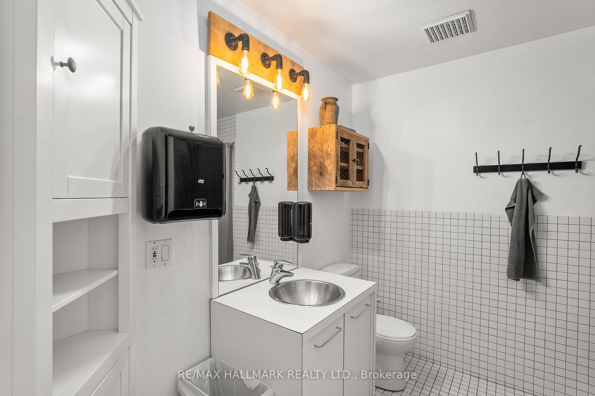 1173 Dundas Street Unit 136 photo 11