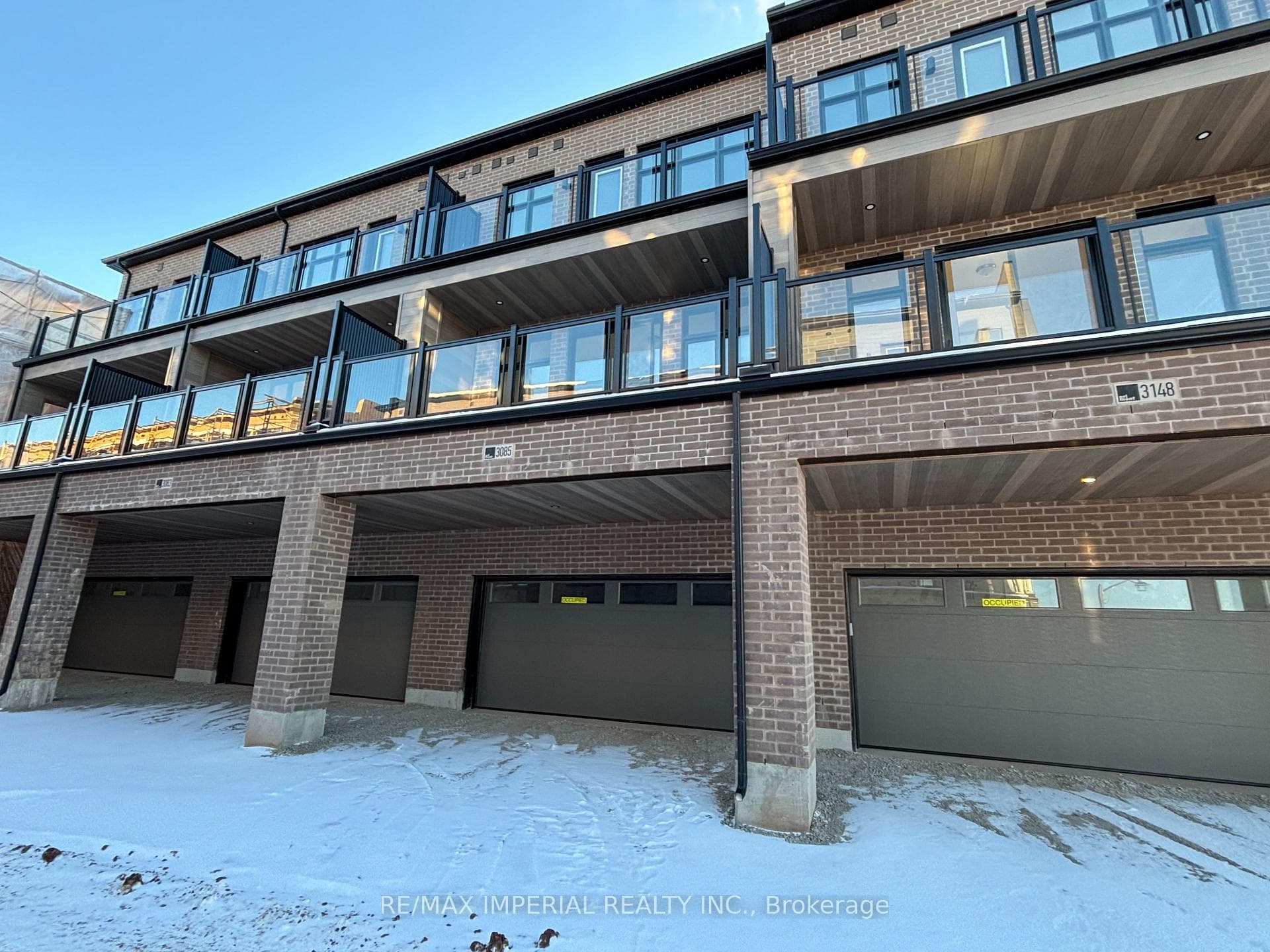 3085 Welsman Gardens photo 32