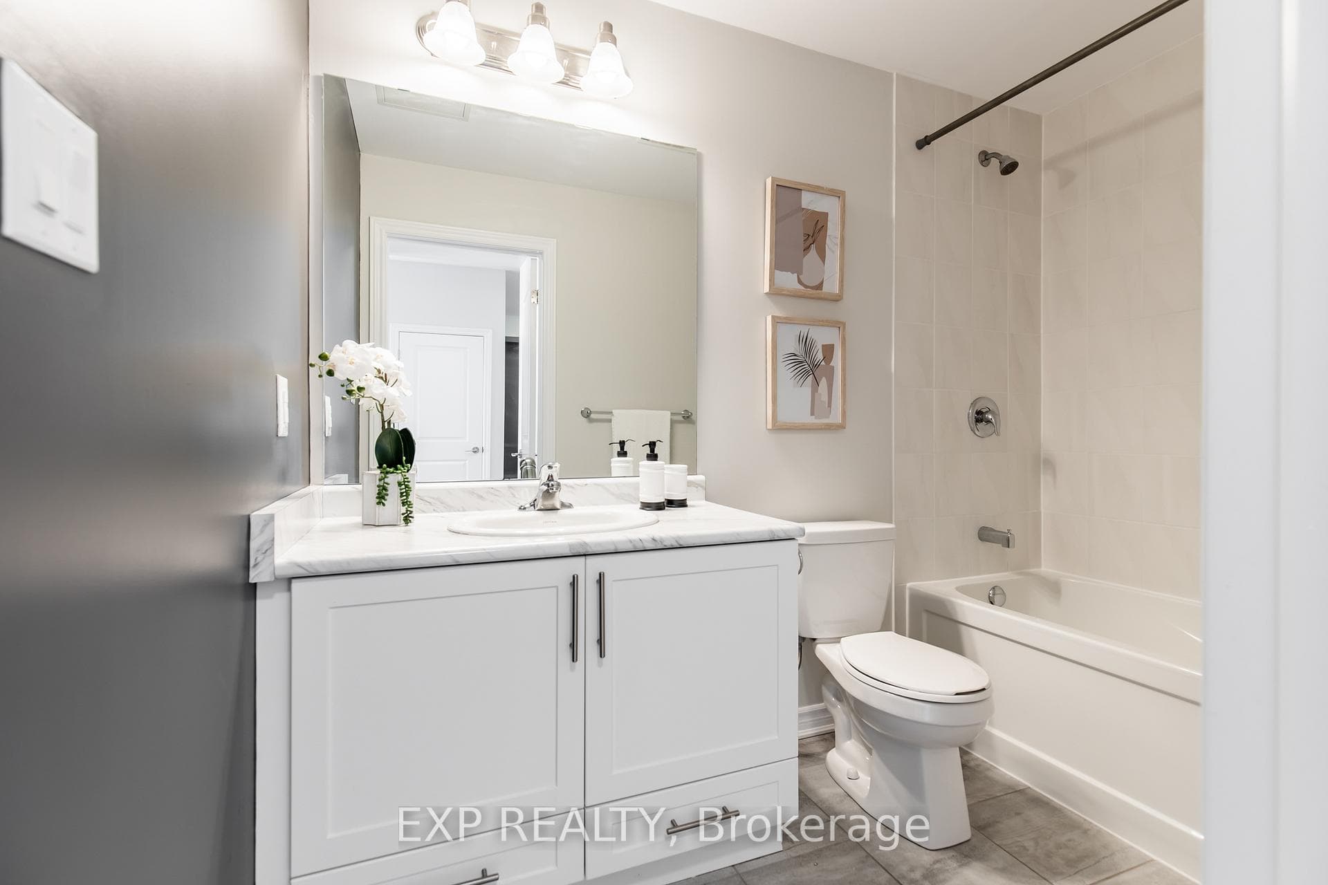 150 Oak Park Boulevard Unit 425 photo 18