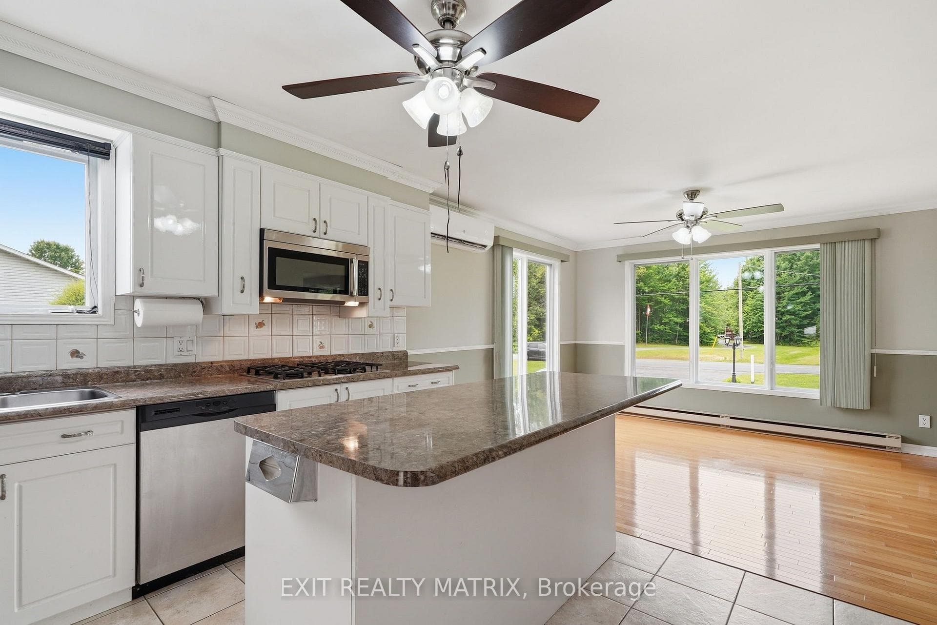 563 Lajeunesse Road photo 12