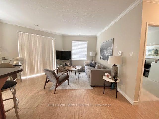 435 Colborne Street Unit 202 photo 7
