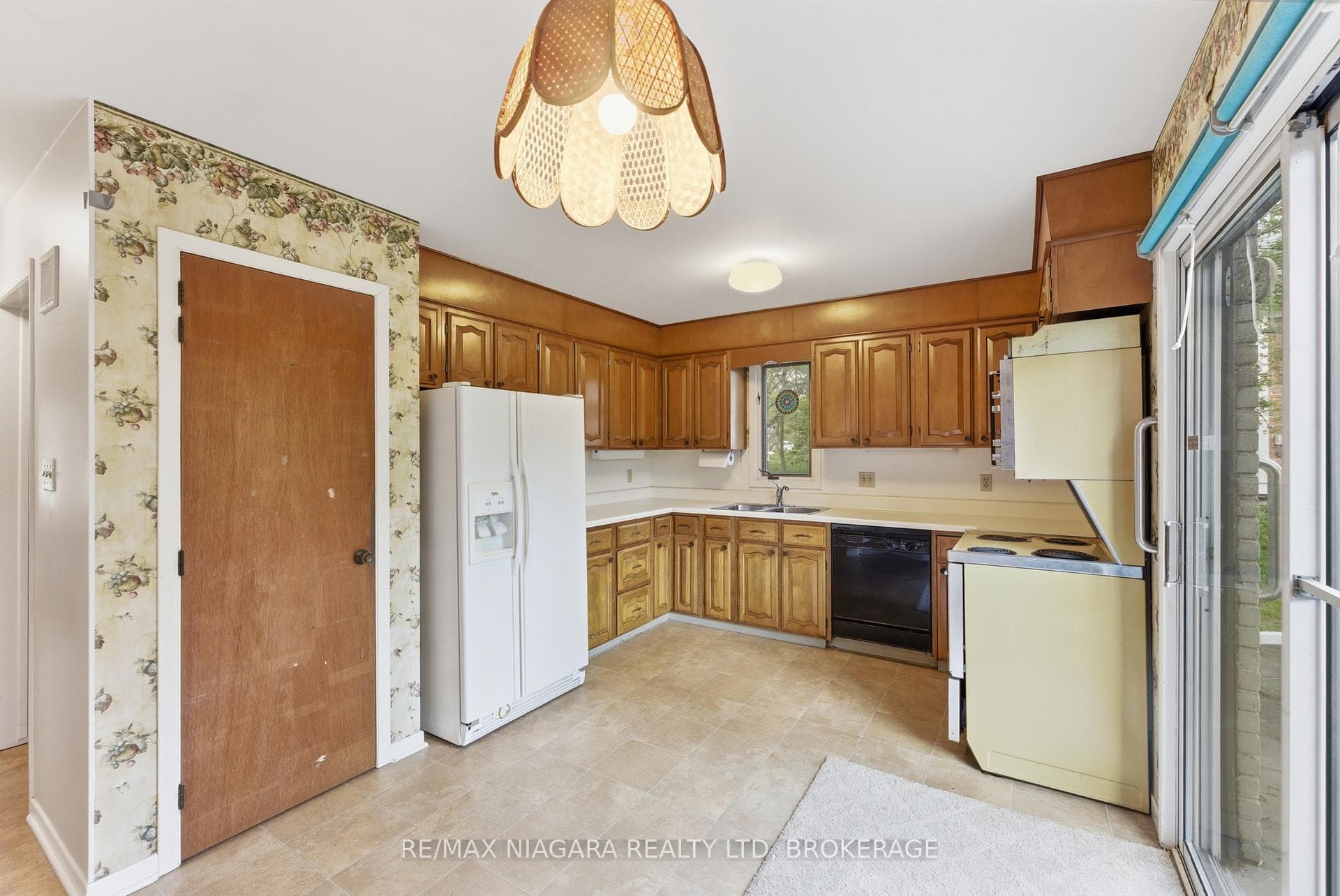 61 Melrose Drive photo 10