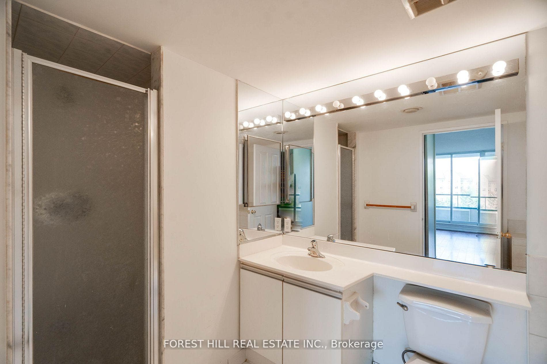 120 Promenade Circle Unit 506 photo 19