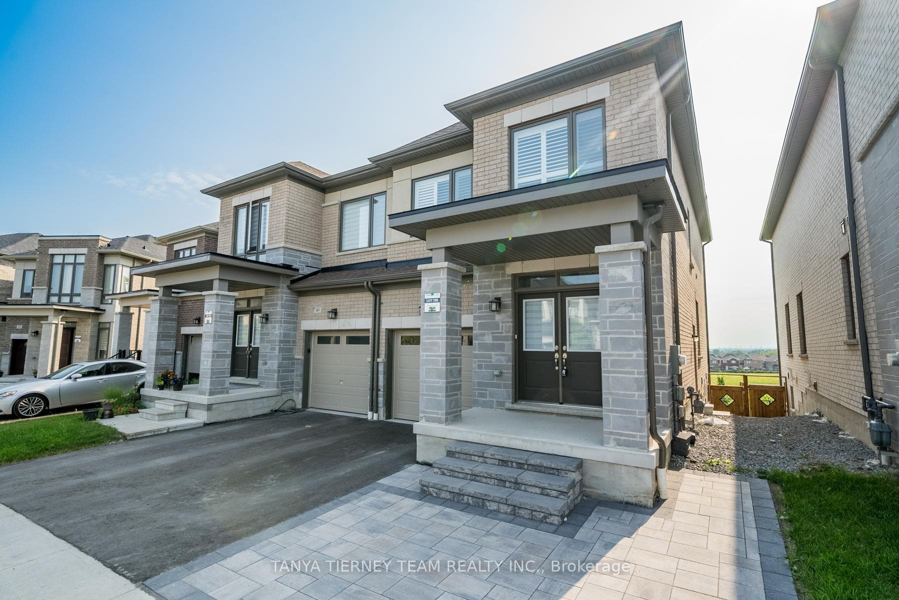 51 Conarty Crescent photo 2