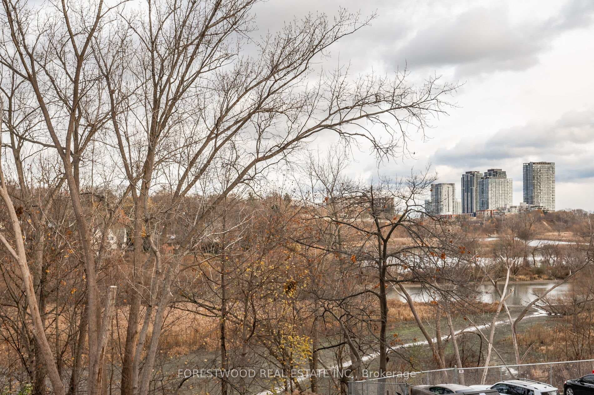 185 Stephen Drive Unit 301 photo 24
