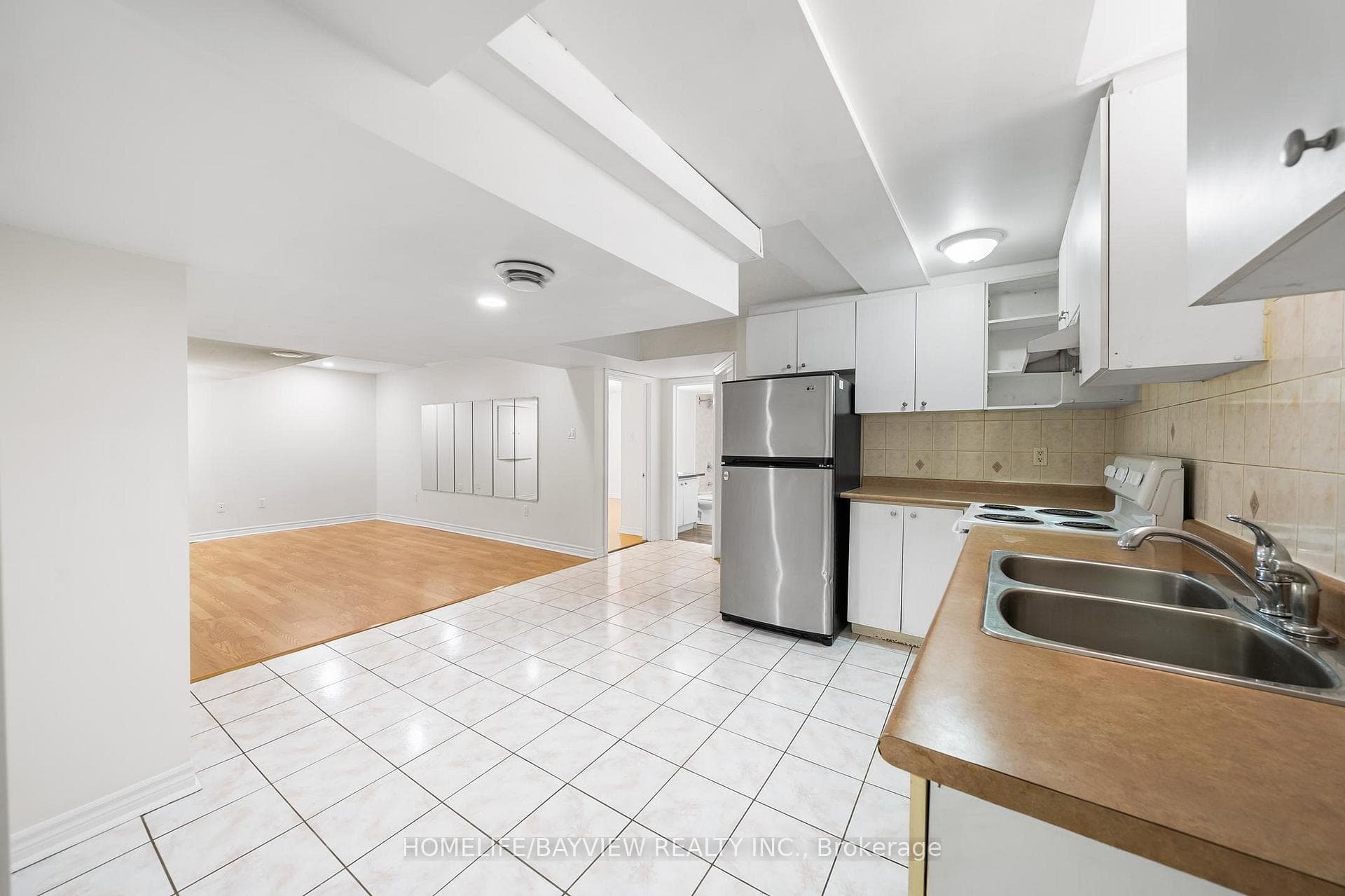 742 Twain Avenue photo 30
