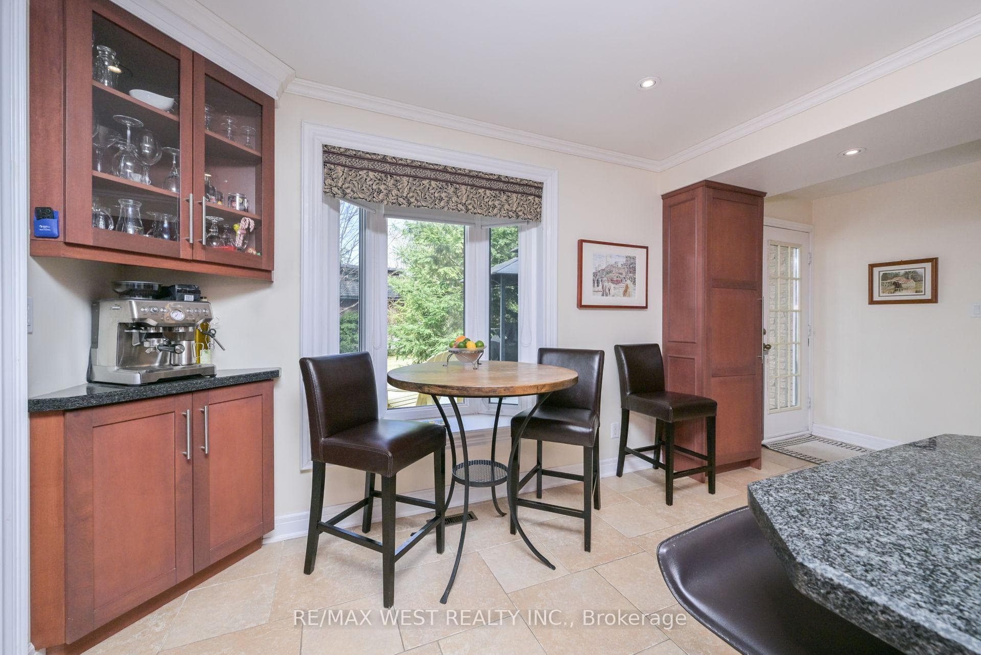 24 Cedarwood Crescent photo 13