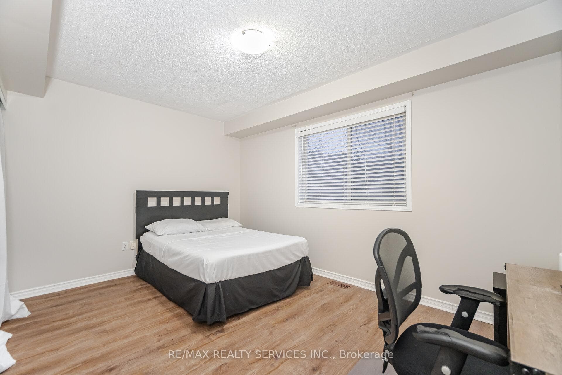47 Spadina Road Unit 32 photo 22