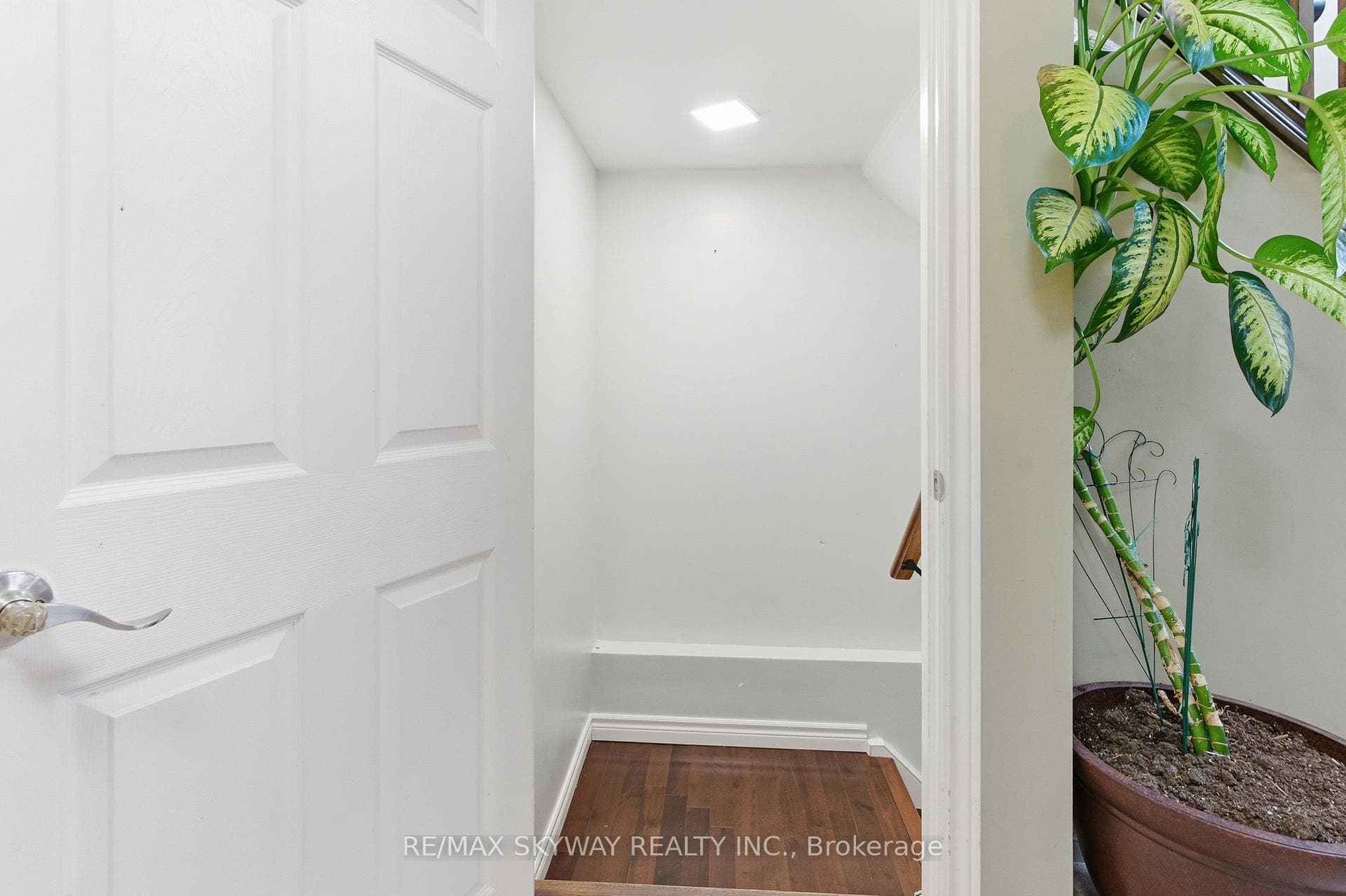 1185 Lawson Road photo 26