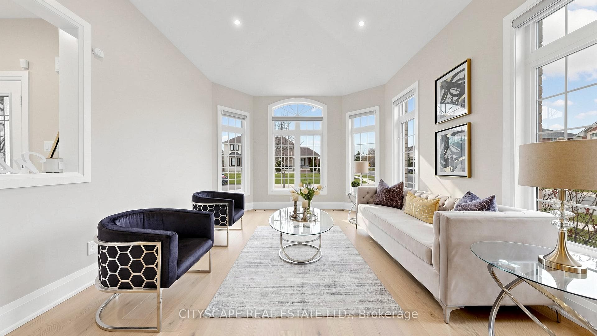 5 Lemsford Drive photo 6