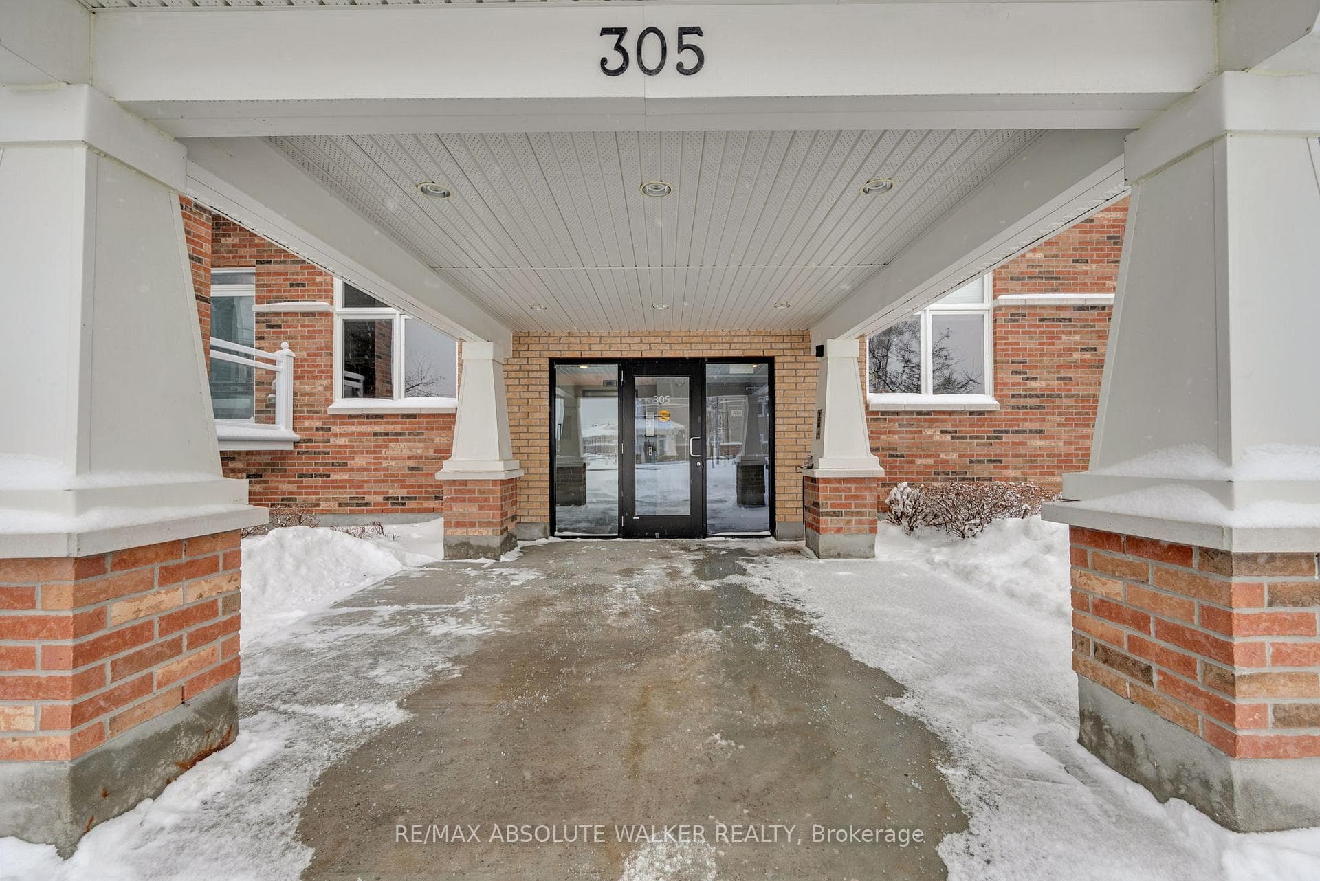 305 Elizabeth Cosgrove Private Unit 101 photo 2