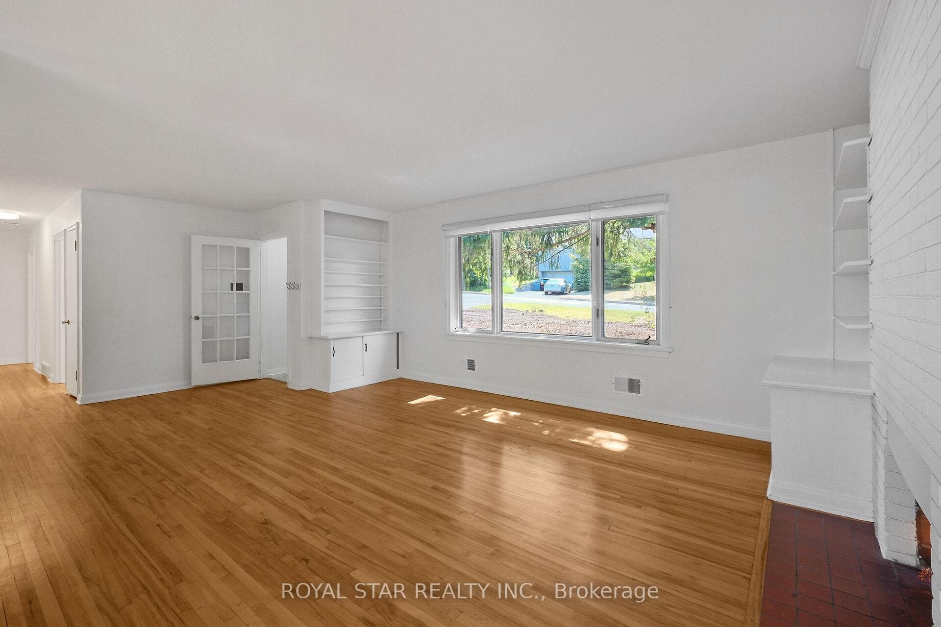 10 Delong Drive photo 7