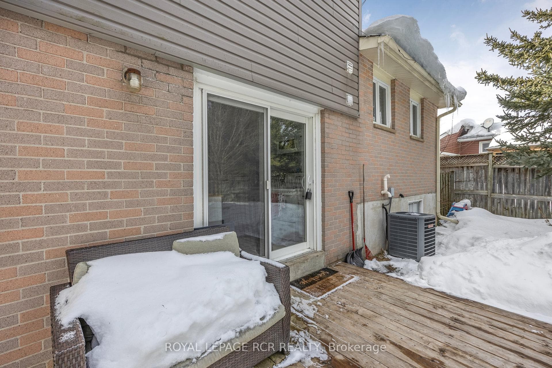 35 Diane Drive photo 33