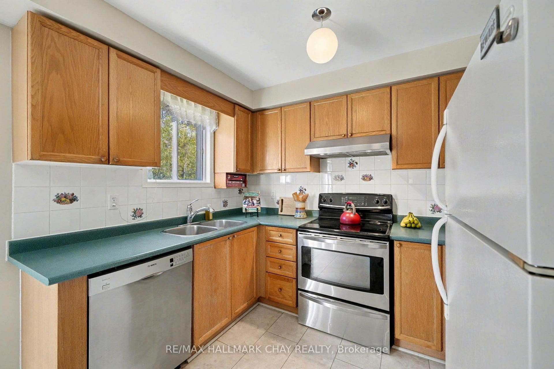 29 Daniele Avenue photo 10