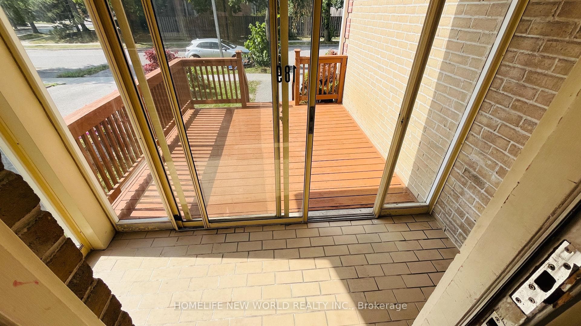189 Gailcrest Circle photo 4
